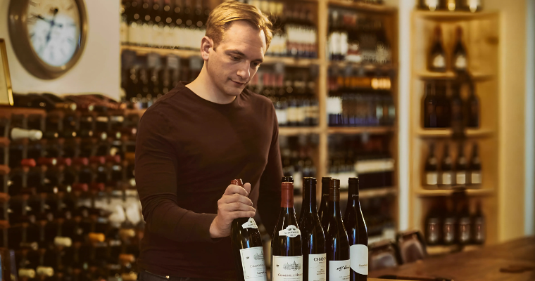 Jonathan Kleeman with wine samples