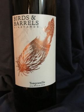 Logo for: Birds and Barrels Vineyards
